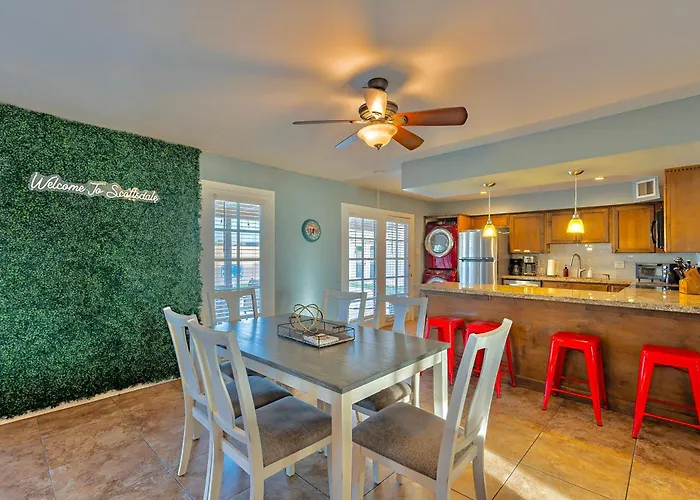 4 Bedroom Vacation With Pool, Hot Tub, And Mini Golf Near Old Town And Dining! Great For Families! Near Airport! Scottsdale